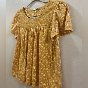 Lucky Brand Yellow floral blouse with short sleeves and smock style